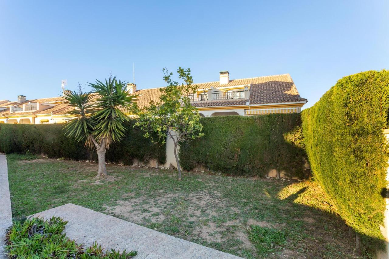 Vila Pool-Side Townhouse In Cabo Roig Orihuela Exteriér fotografie